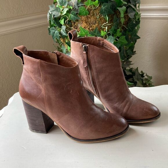 Nordstrom BP Genuine Leather Ankle Boots Size 8M - Picture 1 of 14